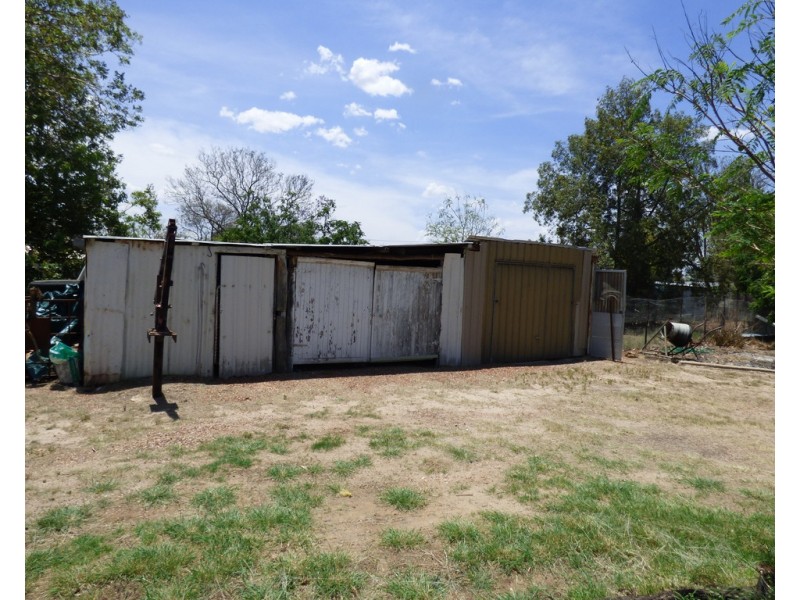 60 Moore Street, Dirranbandi QLD 4486