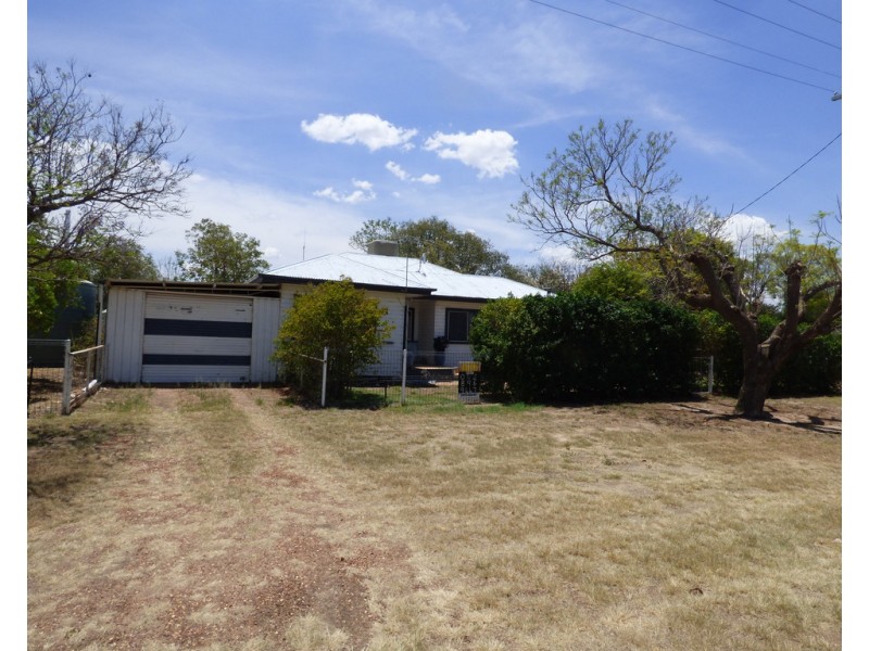 60 Moore Street, Dirranbandi QLD 4486
