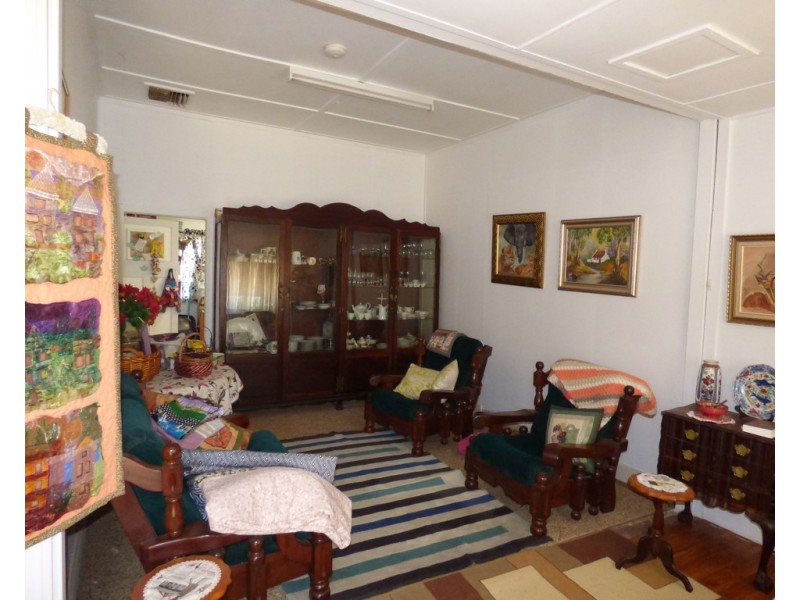 56 Moore Street, Dirranbandi QLD 4486