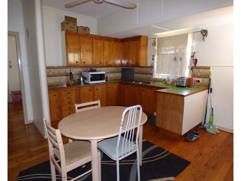 73 Scott Street, St George QLD 4487