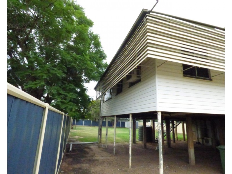 73 Scott Street, St George QLD 4487