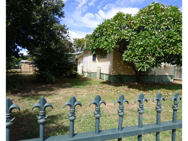 10 Logan Lane, St George QLD 4487