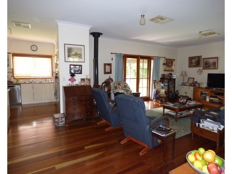 249-253 Alfred Street, St George QLD 4487