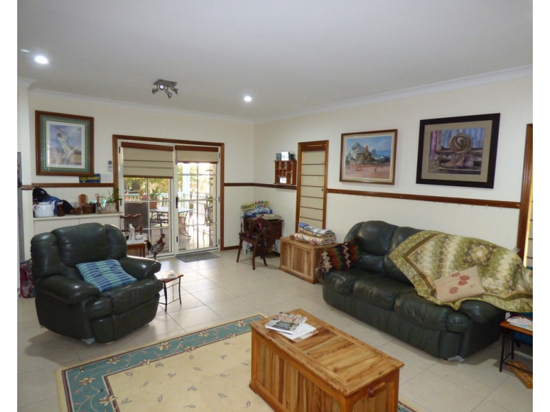 249-253 Alfred Street, St George QLD 4487