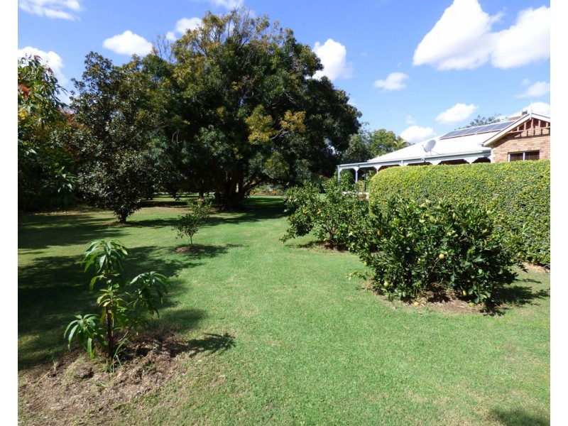 249-253 Alfred Street, St George QLD 4487