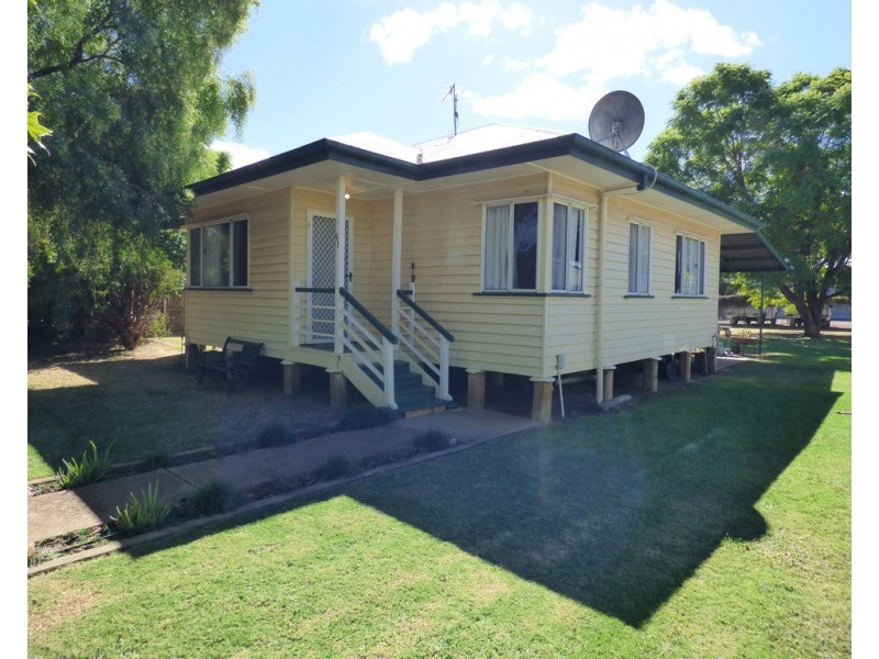 51 Roe Street, St George QLD 4487