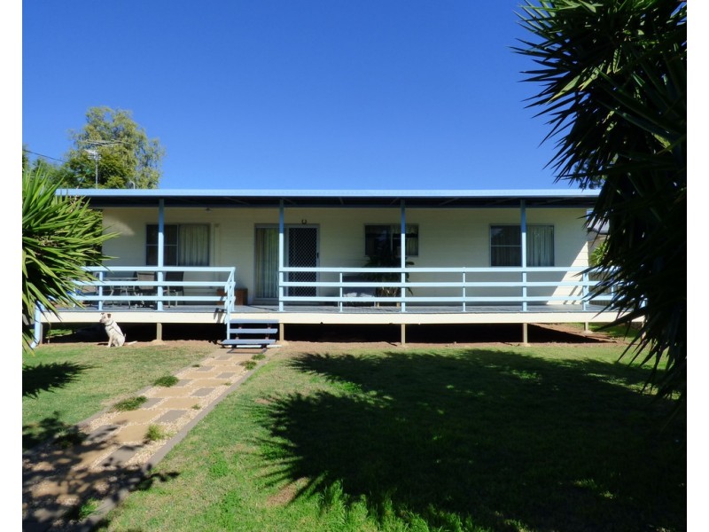 44 Barlee Street, St George QLD 4487