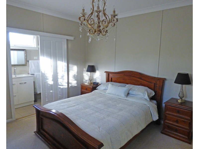 9-11 Church Street, St George QLD 4487