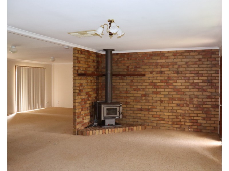 4 Cutler Court, St George QLD 4487