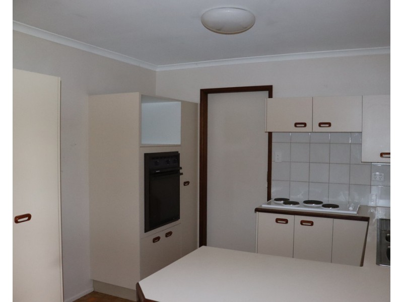 4 Cutler Court, St George QLD 4487