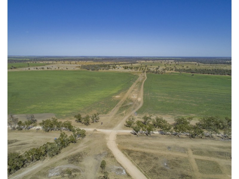 914 RETREAT ROAD, Warkon QLD 4417