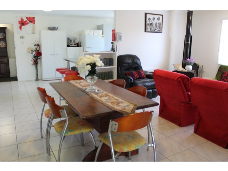 11 Charles Street, St George QLD 4487