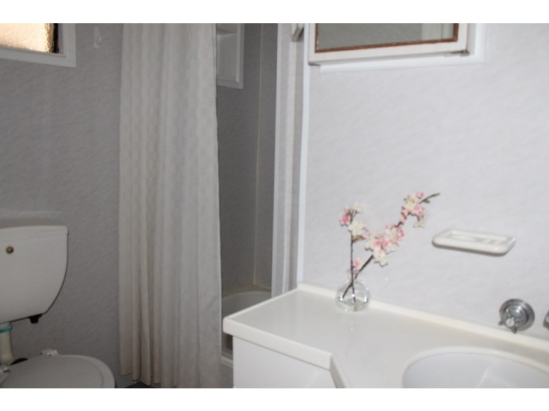 11 Charles Street, St George QLD 4487