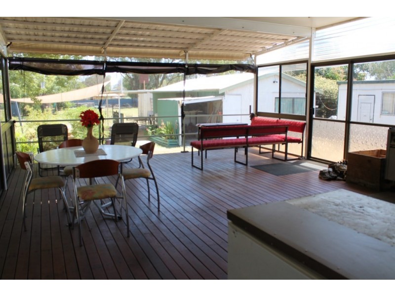 11 Charles Street, St George QLD 4487