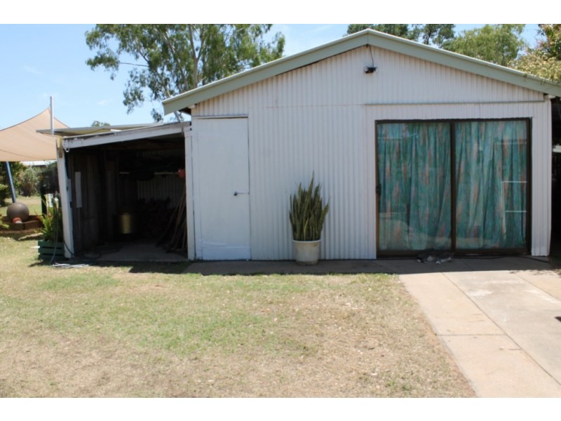 11 Charles Street, St George QLD 4487