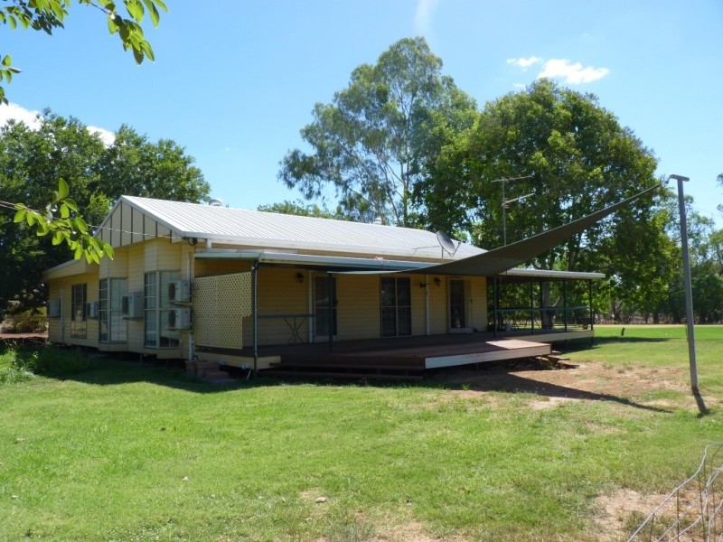 52 Albert Street, St George QLD 4487