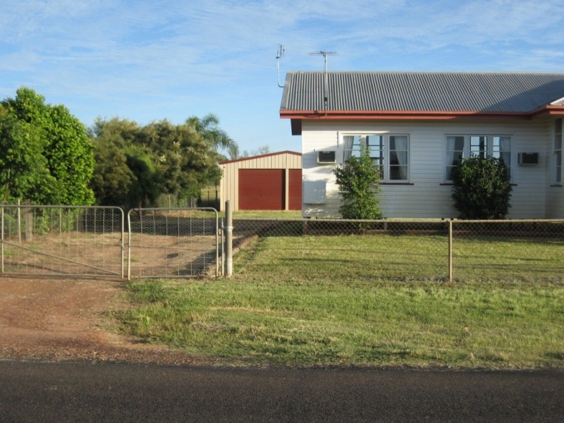 22 Wattle Drive, St George QLD 4487