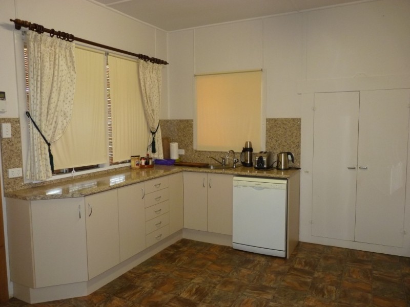 21 Weatherall Street, St George QLD 4487