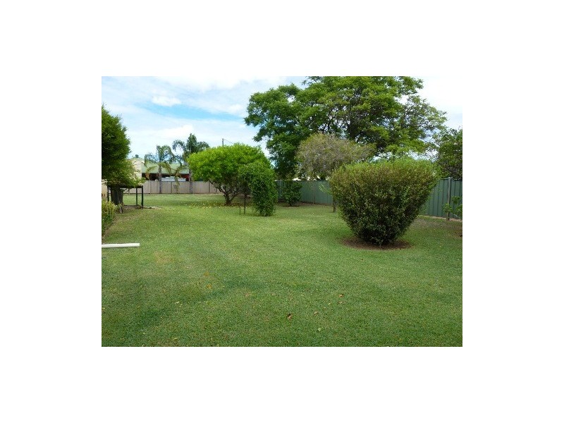 40 Roe Street, St George QLD 4487