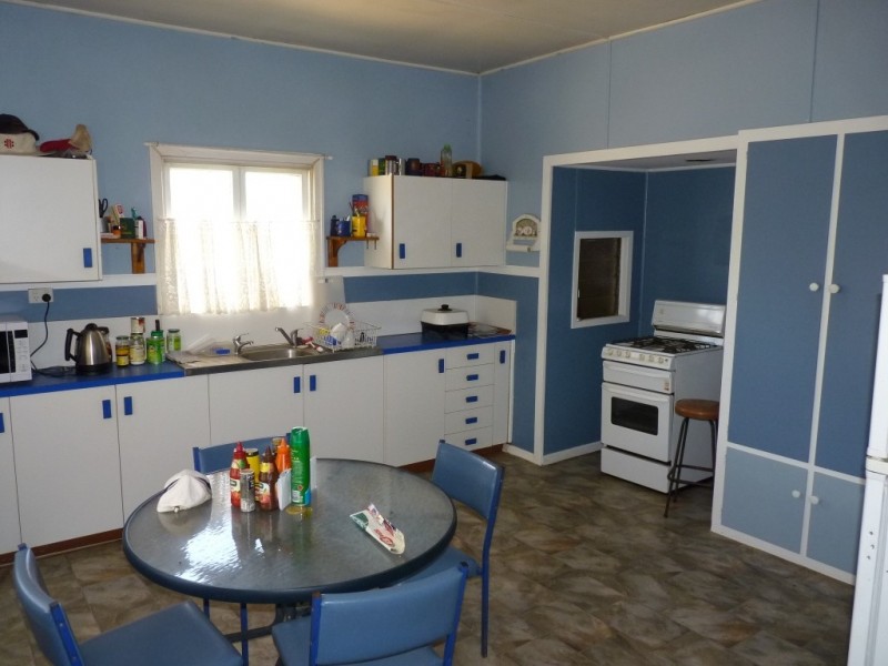 66 Grey Street, St George QLD 4487