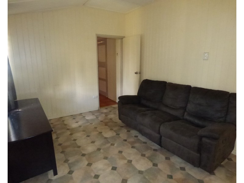 Unit 1, 164 Victoria Street, St George QLD 4487
