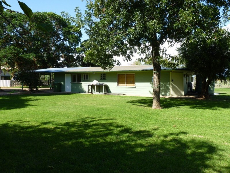 2-4 Alfred Street, St George QLD 4487