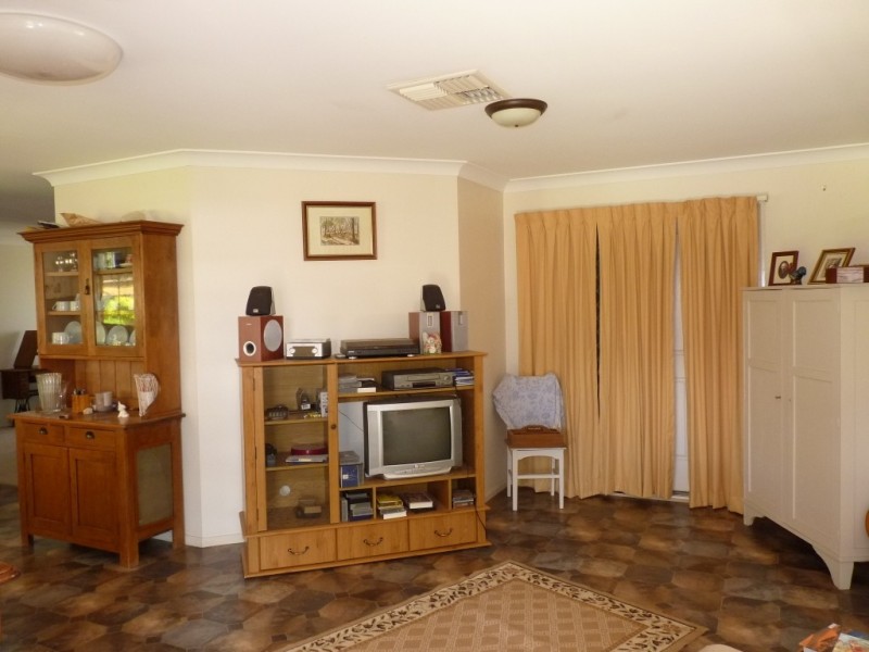 15 Taylor Street, St George QLD 4487