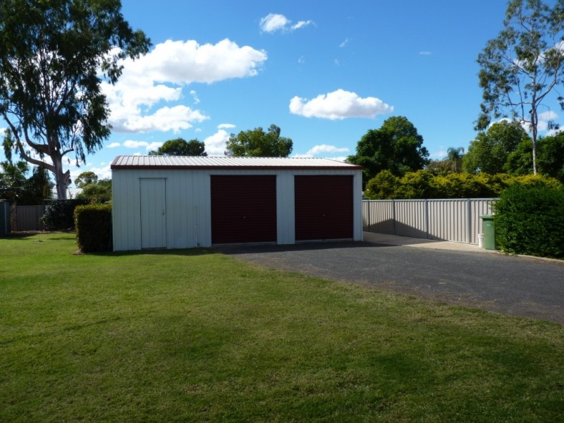 15 Taylor Street, St George QLD 4487