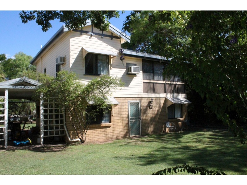 16 St Georges Terrace, St George QLD 4487