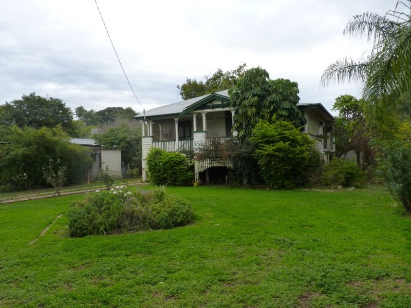 57 Victoria Street, St George QLD 4487