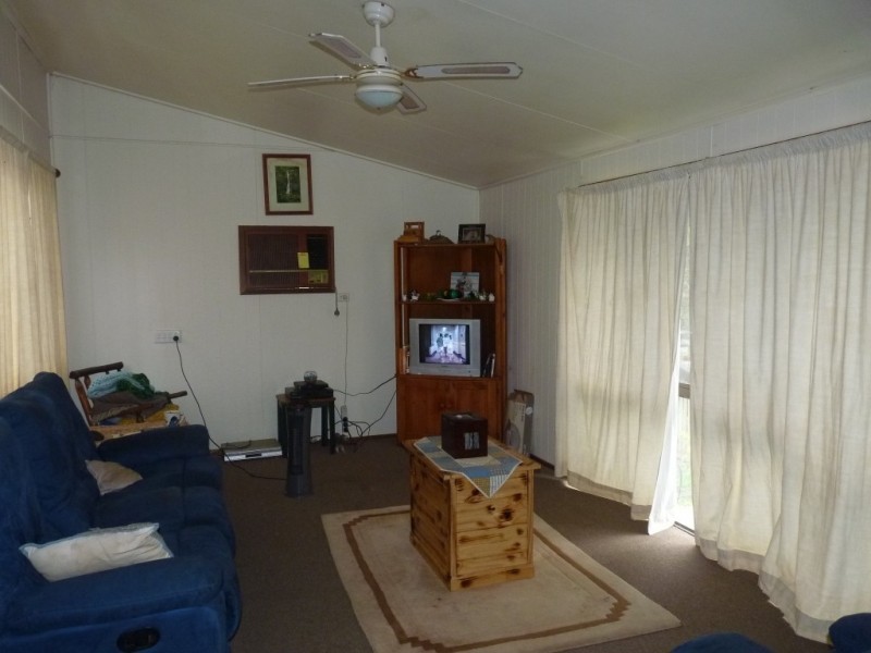 57 Victoria Street, St George QLD 4487