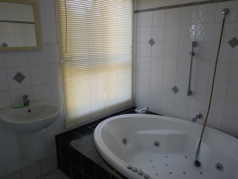 102 St Georges Terrace, St George QLD 4487