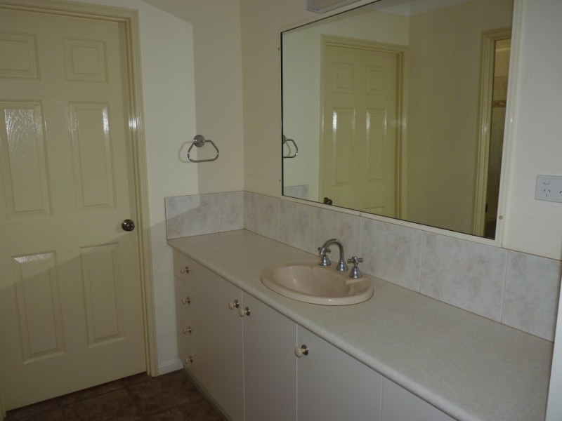 38-40 Turvey Court, St George QLD 4487