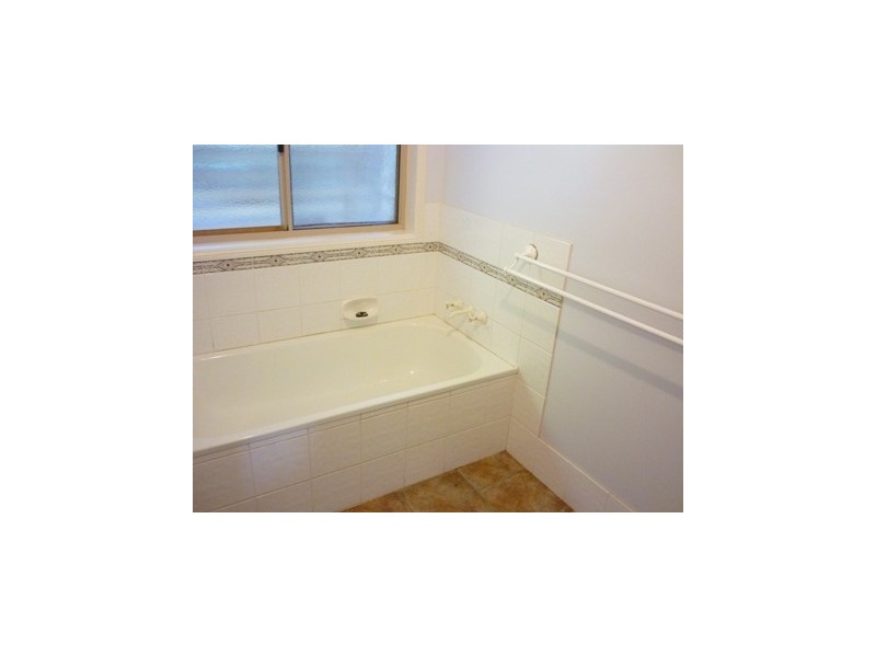 4 Kenny Lane, St George QLD 4487