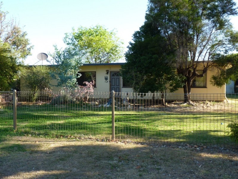 58 Barlee Street, St George QLD 4487