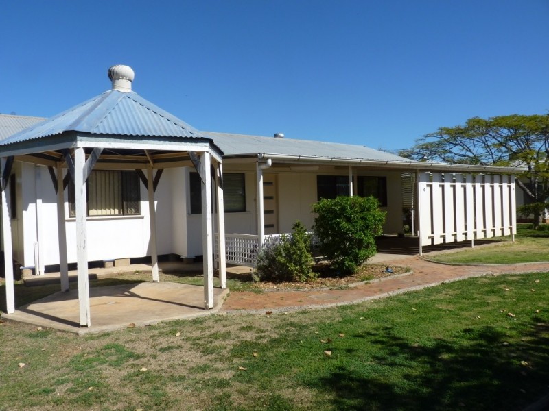 10 Victoria Street, St George QLD 4487