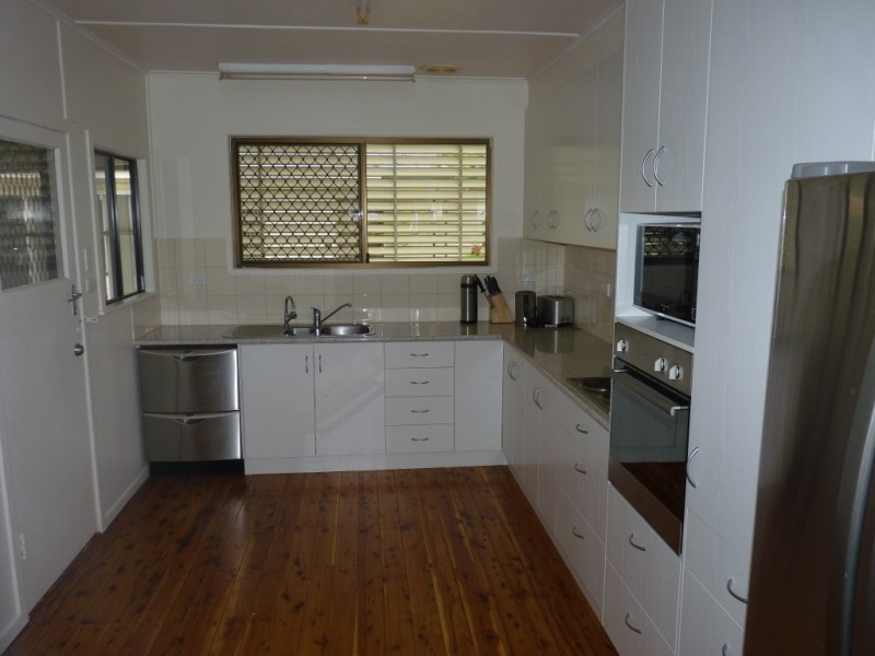 10 Victoria Street, St George QLD 4487