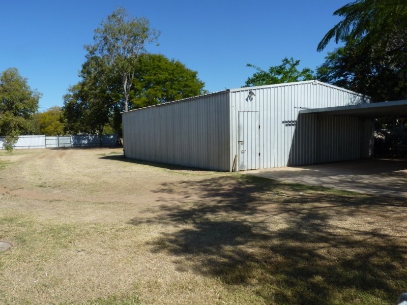 10 Victoria Street, St George QLD 4487