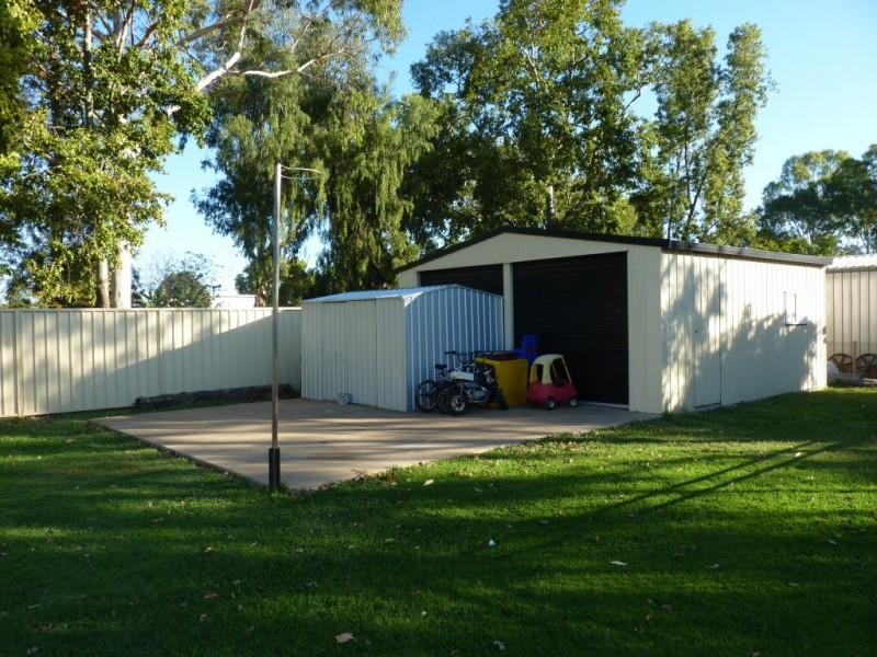 6 Boronia Avenue, St George QLD 4487