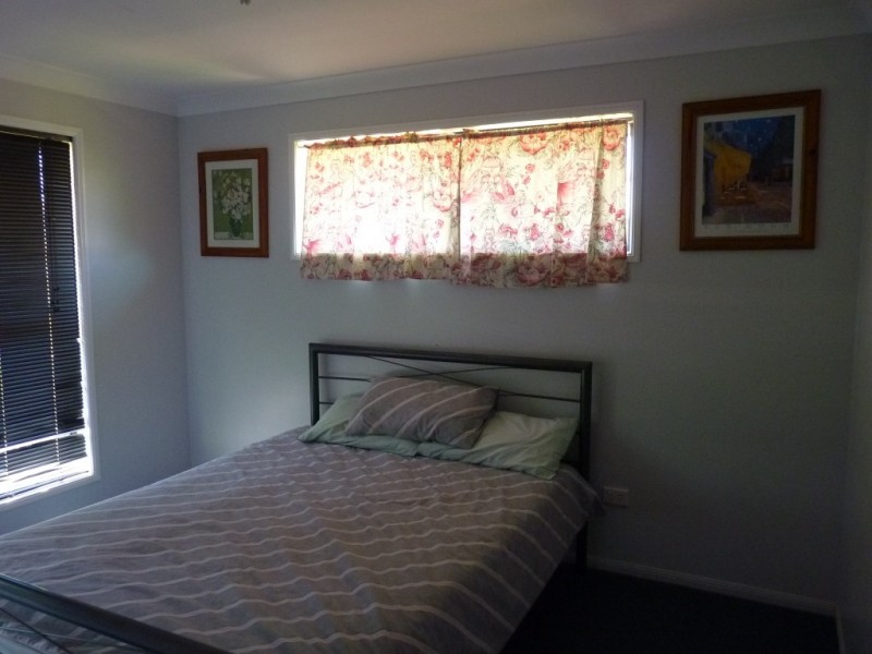 20 Taylor Street, St George QLD 4487