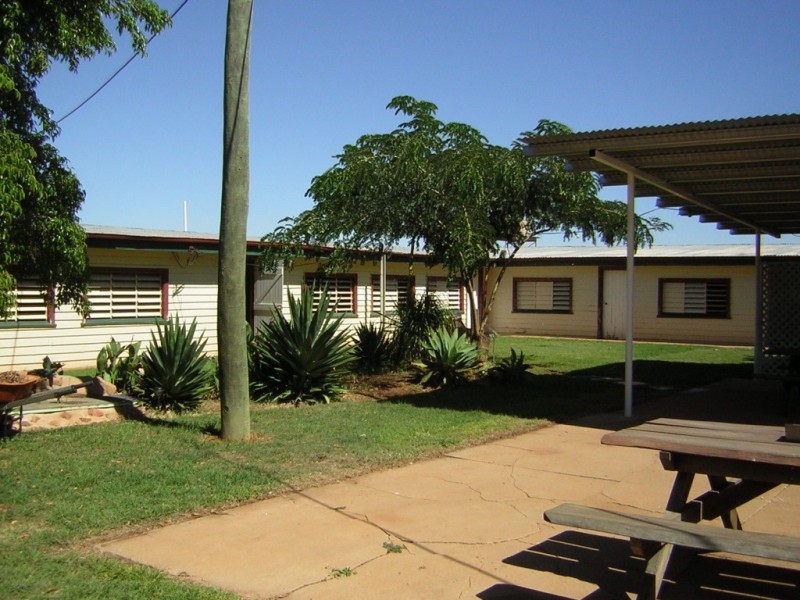 12 DICKSON ST, Jundah QLD 4736