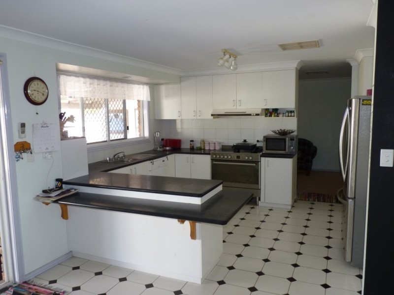 72 Barlee Street, St George QLD 4487