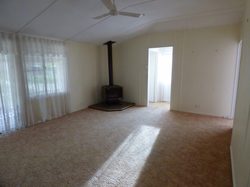 84 Grey Street, St George QLD 4487