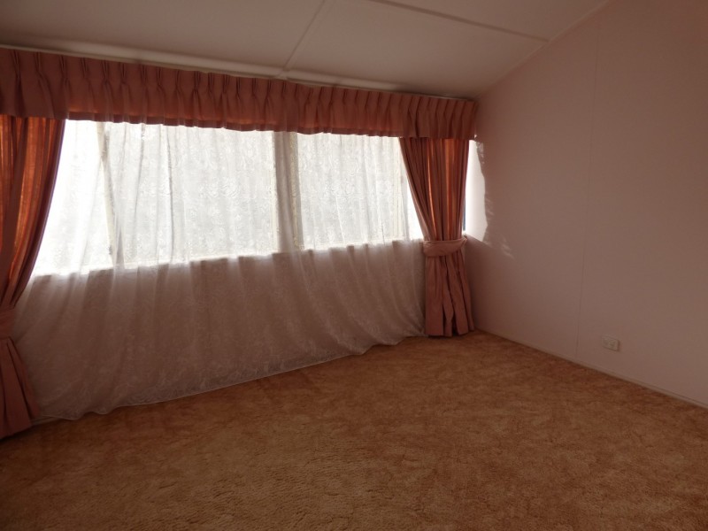 84 Grey Street, St George QLD 4487