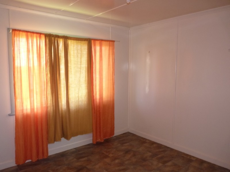 Unit 1, 14 Hutt Street, St George QLD 4487