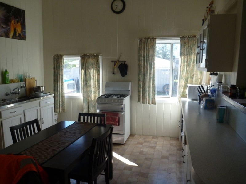 11 CHARLES STREET, Surat QLD 4417