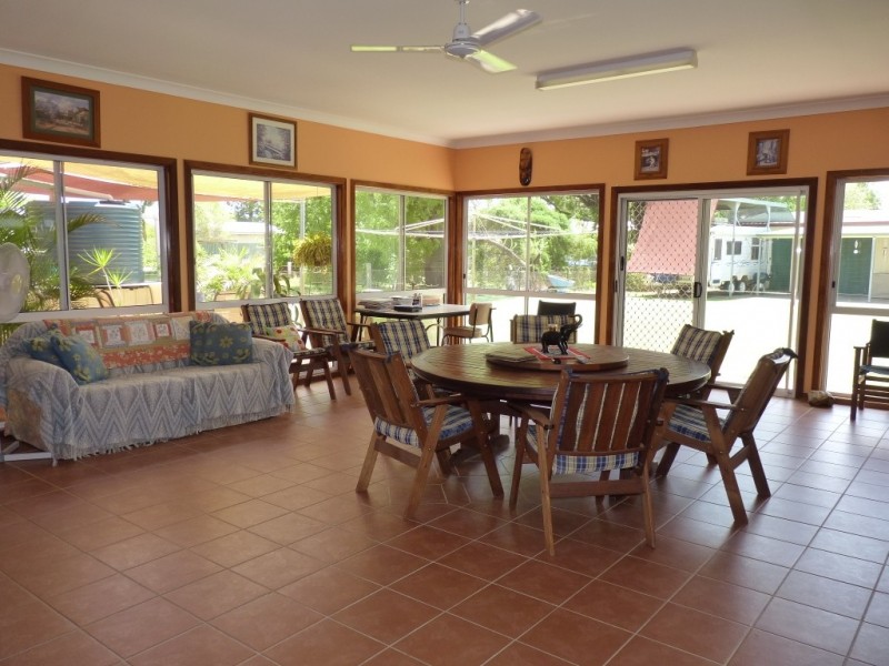 55 Grey Street, St George QLD 4487