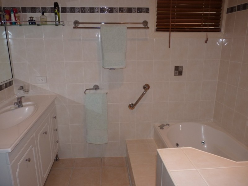 55 Grey Street, St George QLD 4487