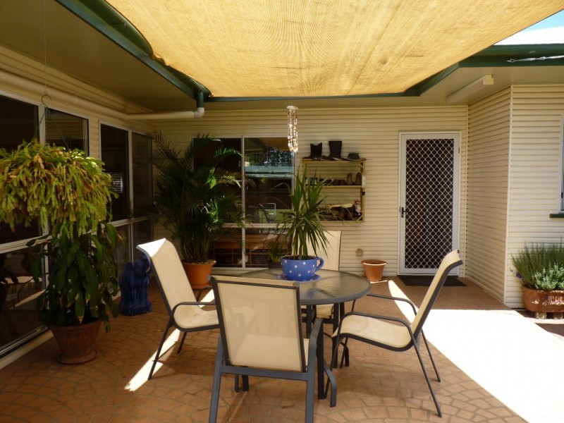 55 Grey Street, St George QLD 4487