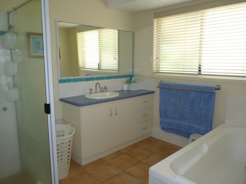 145 Arthur Street, St George QLD 4487